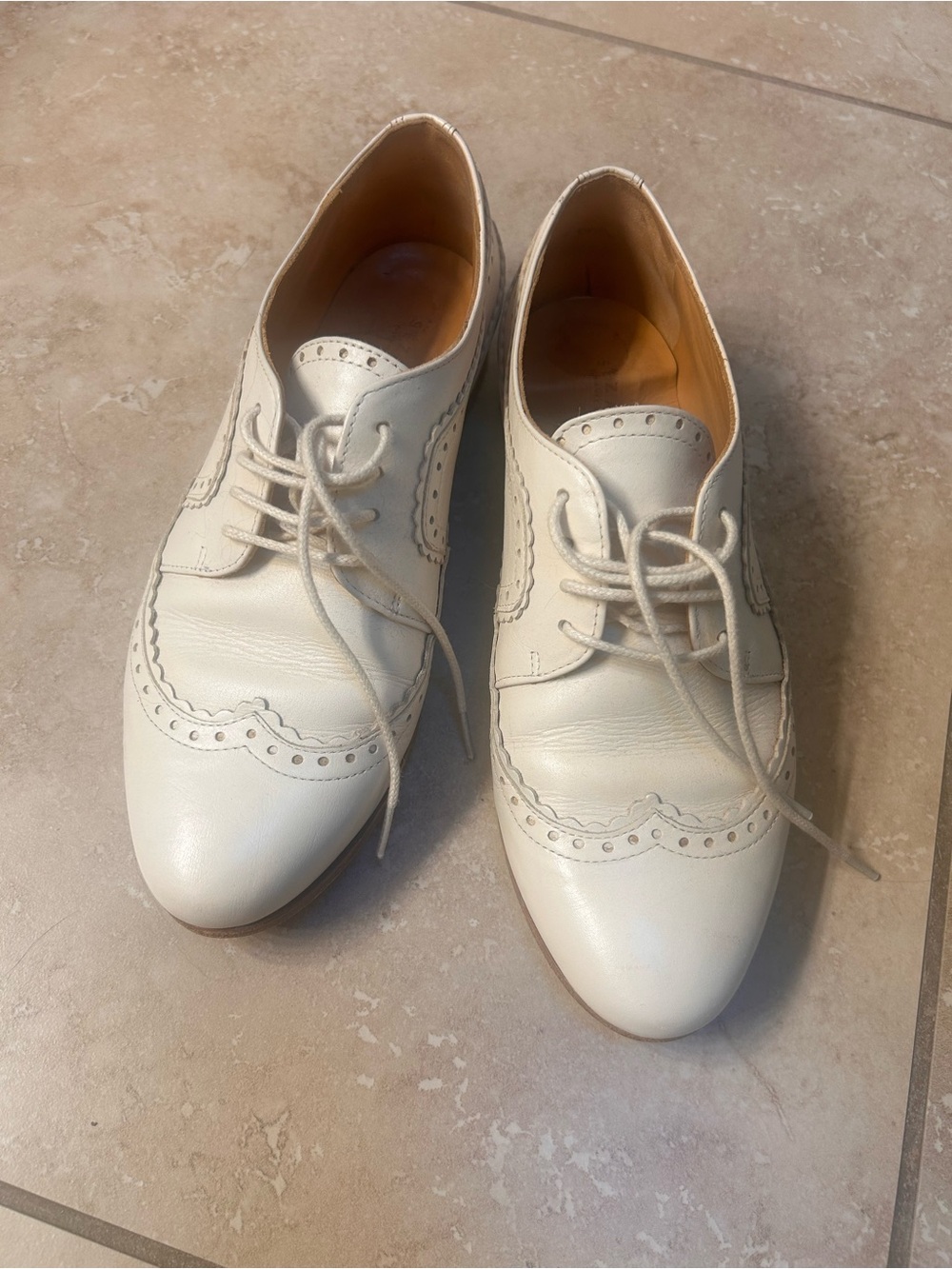 Sézane Classic Wingtip Oxfords